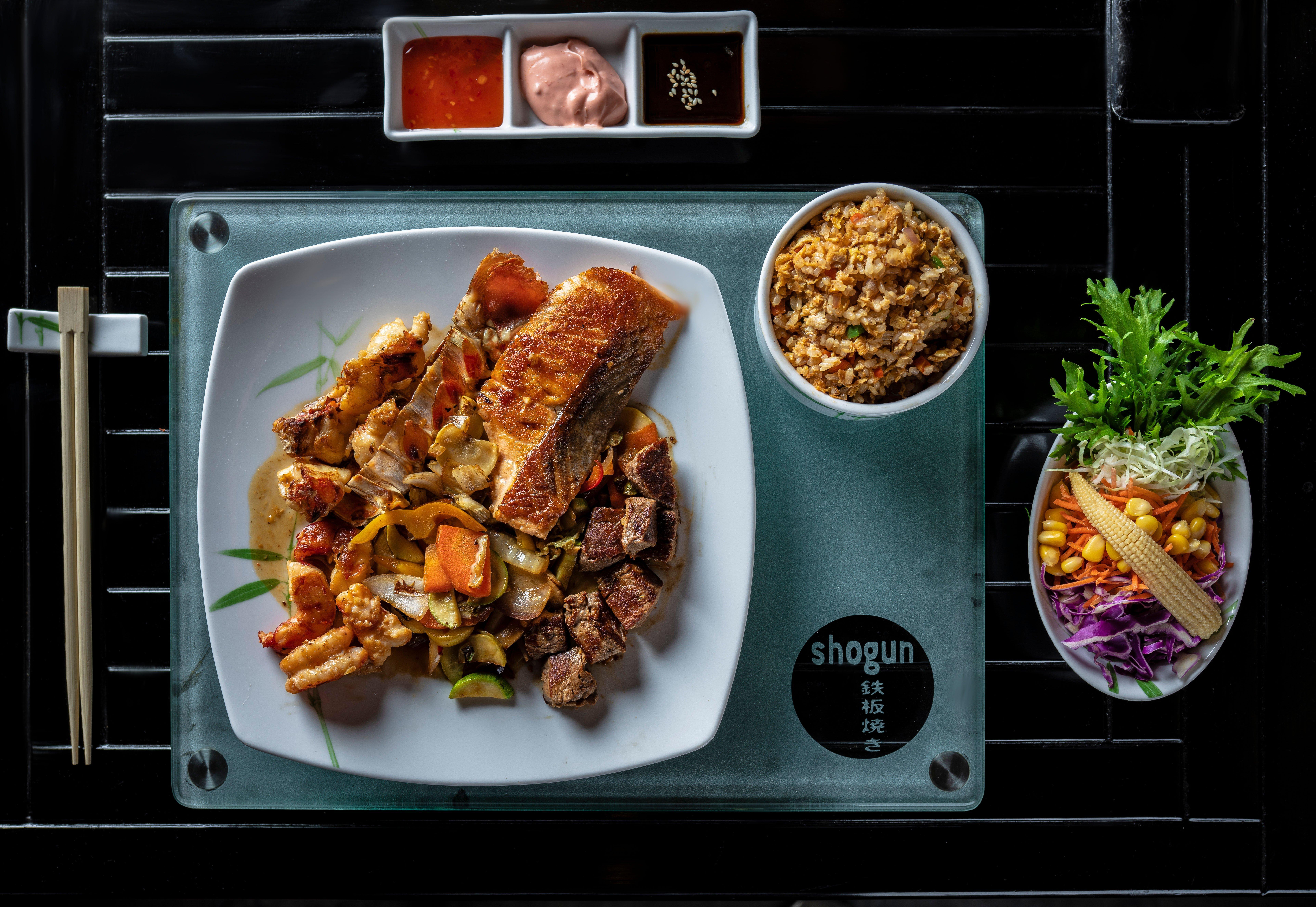 开罗城市之星洲际酒店 外观 照片 A meal at Shogun