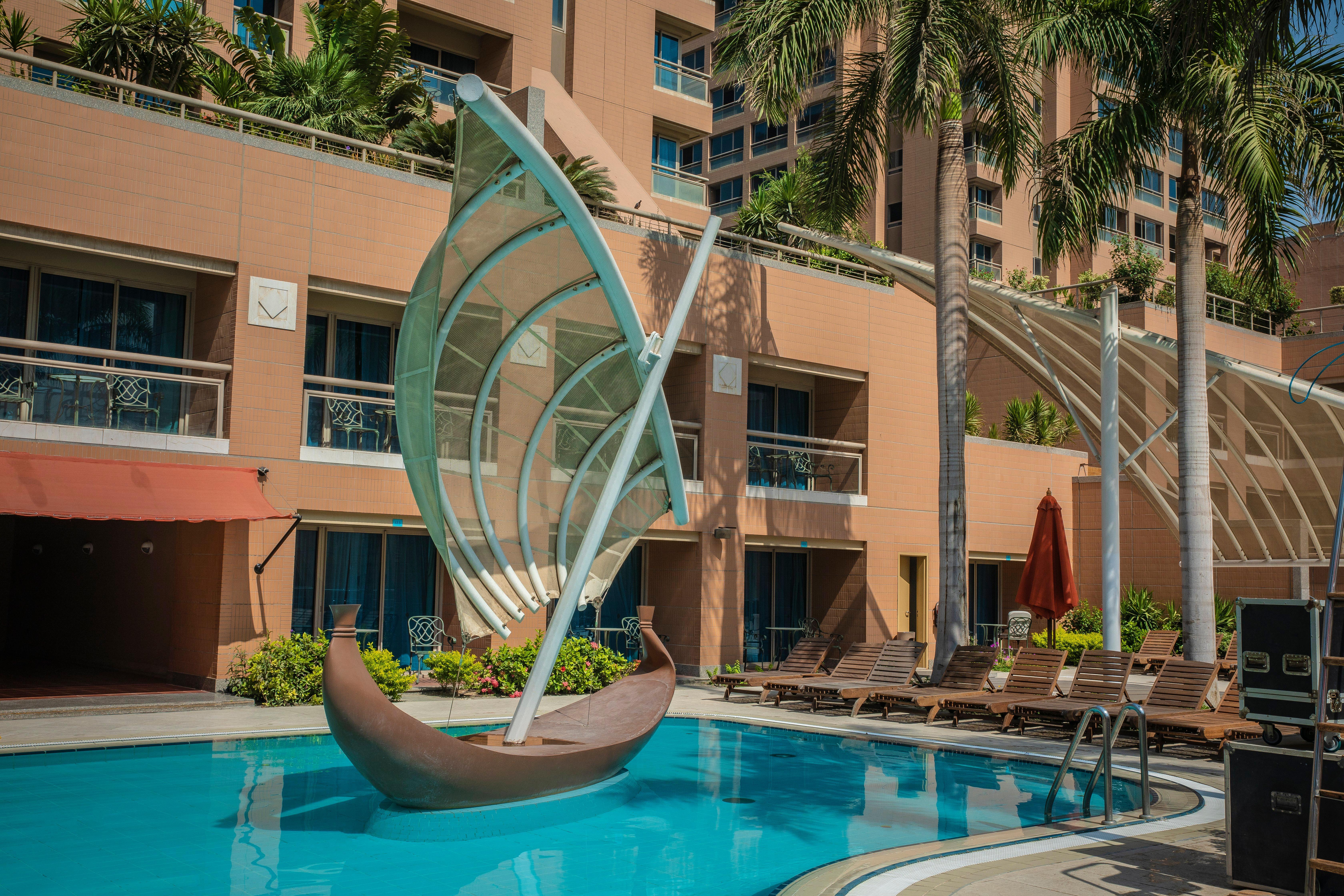 开罗城市之星洲际酒店 外观 照片 The pool at the Atlantis Paradise Island