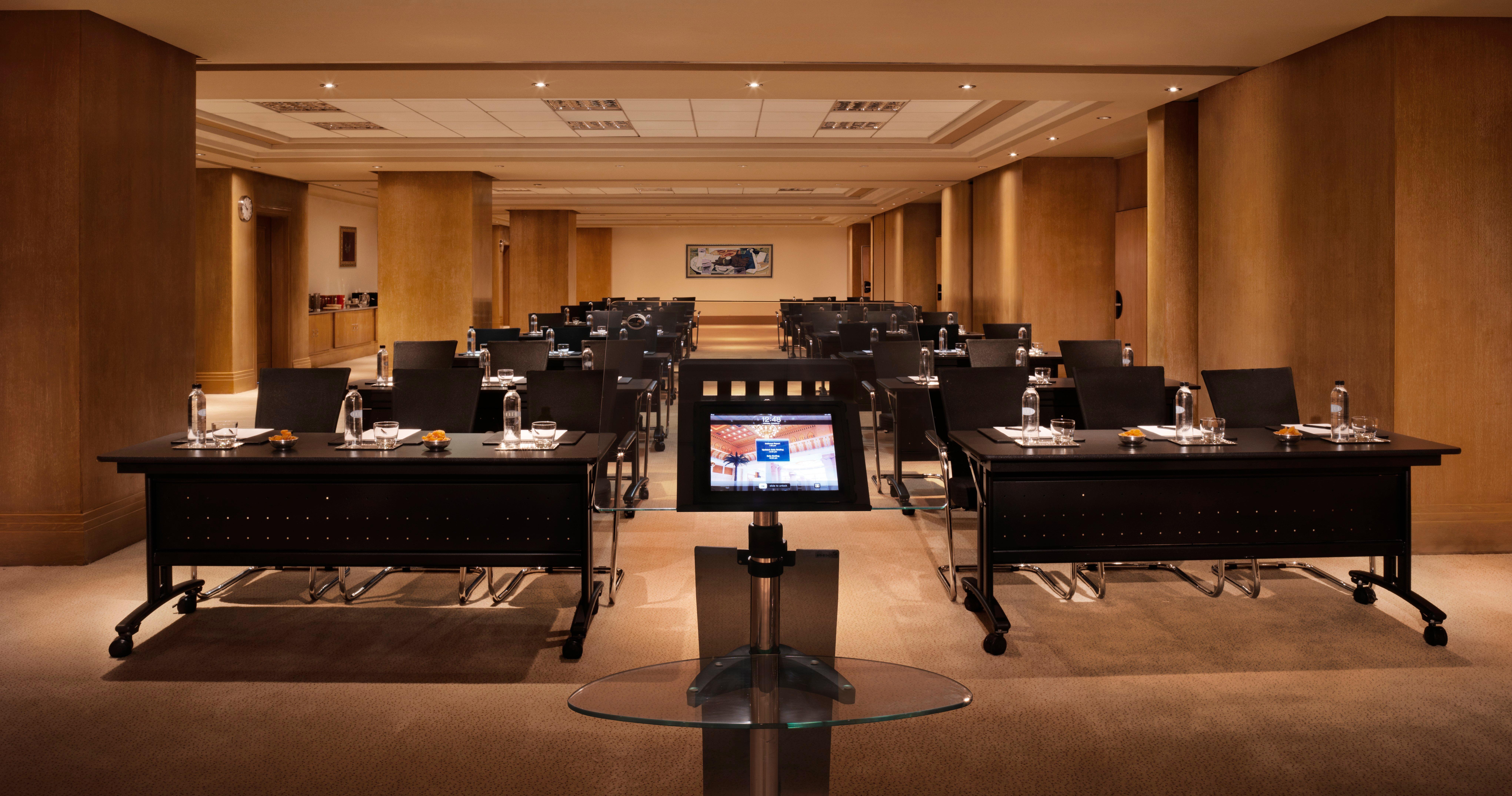 开罗城市之星洲际酒店 外观 照片 Meeting room at the InterContinental London