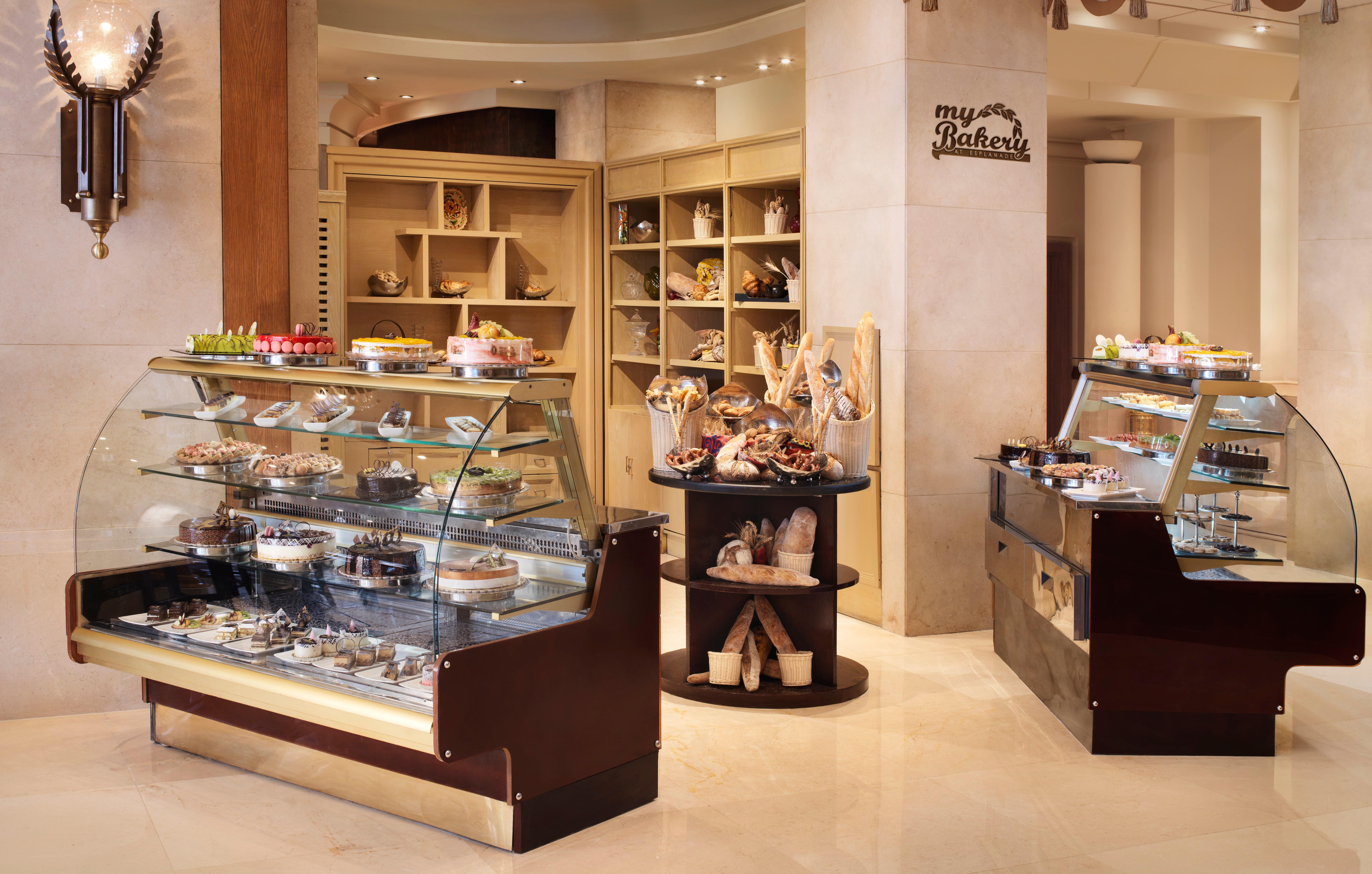 开罗城市之星洲际酒店 外观 照片 The interior of a typical pastry shop
