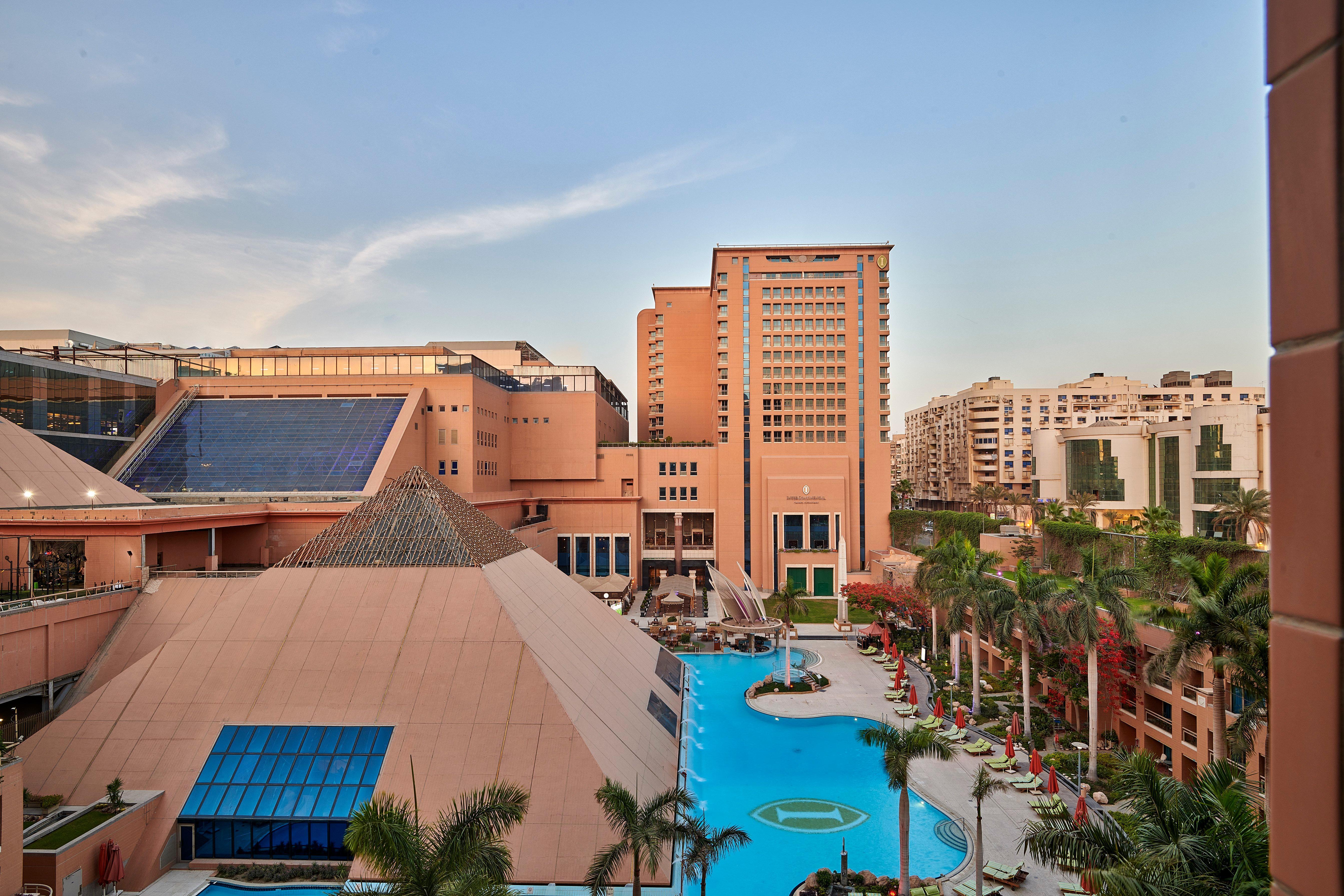 开罗城市之星洲际酒店 外观 照片 The Pyramids Marriott Resort